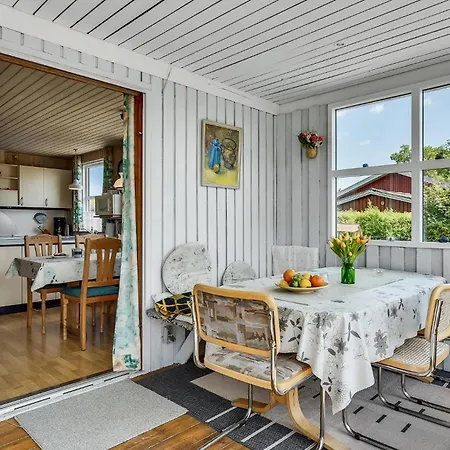 3 Bedroom Nice In Juelsminde Sonderby (Midtjylland)